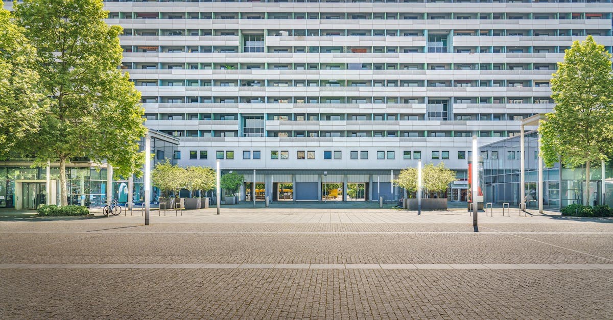 Cover Image for Unlocking Your Dream Home: How to Find the Right Real Estate Agent